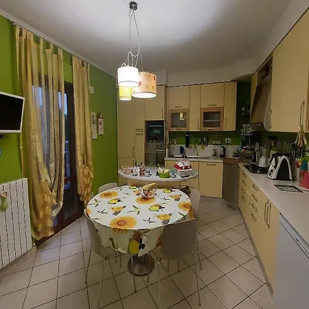 Apartment Vibrant In With Balcony Marsciano