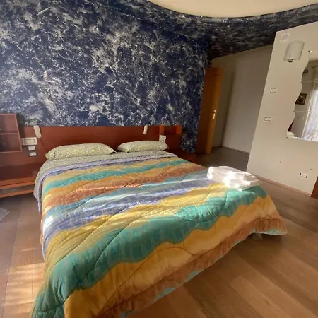Daire Vibrant In With Balcony Marsciano