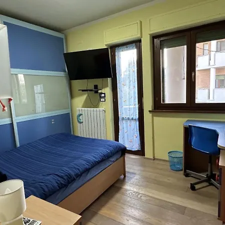 Vibrant In With Balcony Marsciano